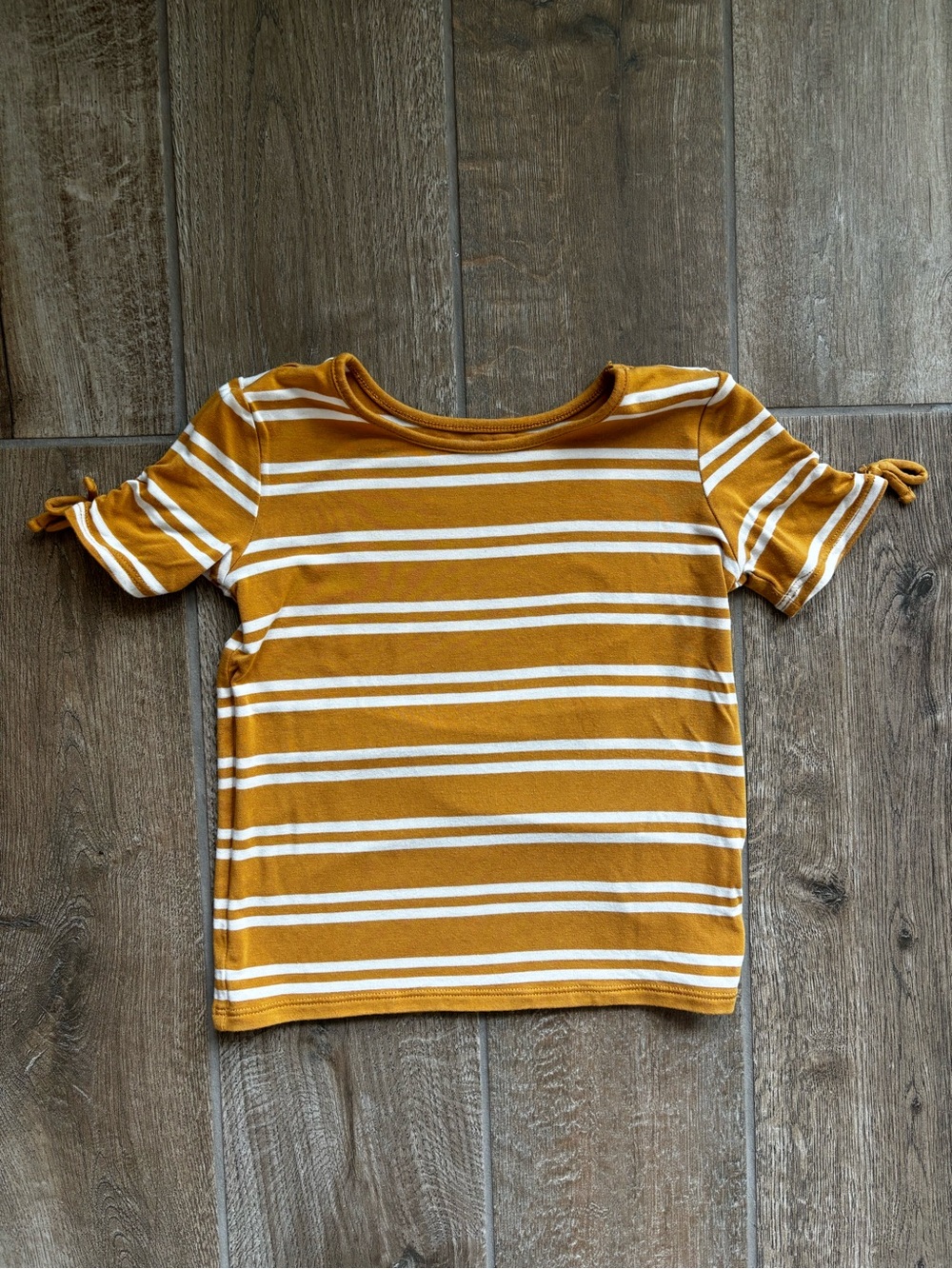 Rumi+Ryder Girls' Mustard Striped Short Sleeve Tee with Sleeve Ties Sz XS (4/5)